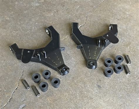 1st Gen Tacoma 3rd Gen 4Runner Lower Control Arm Kit Stock Length