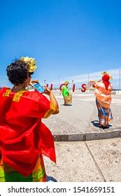 Makassar Indonesia Tourists Colourful Traditional Clothes Stock Photo ...