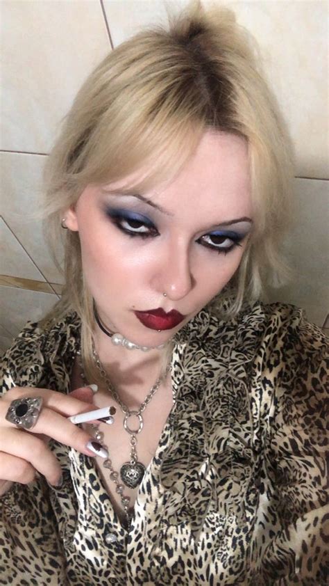 90s Punk Makeup Punk Makeup Grunge Grungy Makeup Glam Rock Makeup