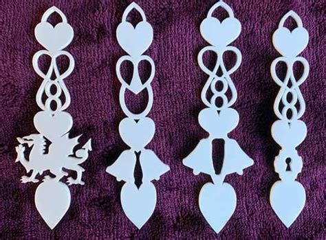 Welsh Love Spoons Signs Craft Shapes Welsh Lovespoons Memorials