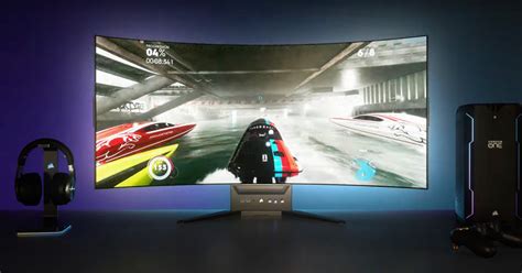 Corsair Revealed a New Bendable Monitor