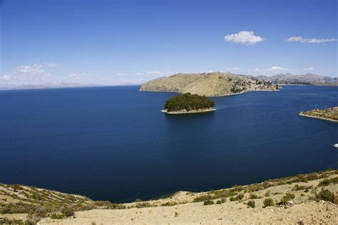 Lake Titicaca - where is it, depth, altitude