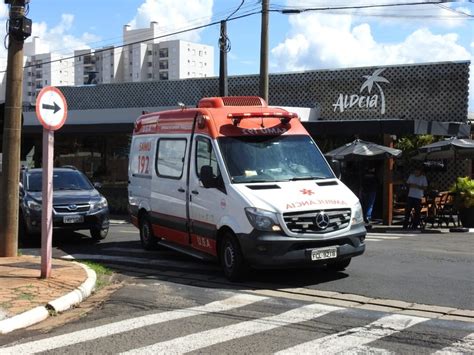 Adolescente de 17 anos é baleada na cabeça em restaurante de Araraquara