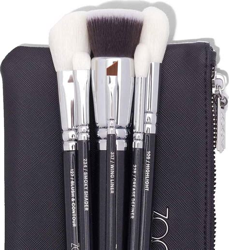 Zoeva Brushes Brush Sets The Essential Brush Set Brush Clutch