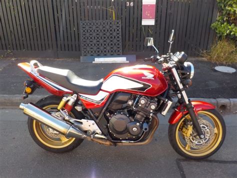 Honda CB 400 Super Four ABS | Spot On Motorcycles