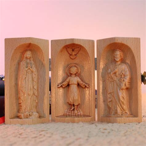 All Style Wooden Prayer Altar Catholic Triptych Portable Altar Catholic Statue Home Decor Mini