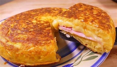 Omelete de batata presunto e queijo uma receita deliciosa e fácil