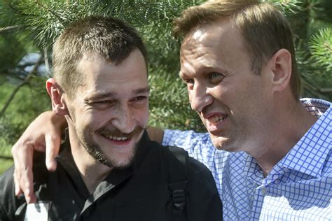 Russie Le Frère Dalexeï Navalny Condamné à Un An De Prison Avec