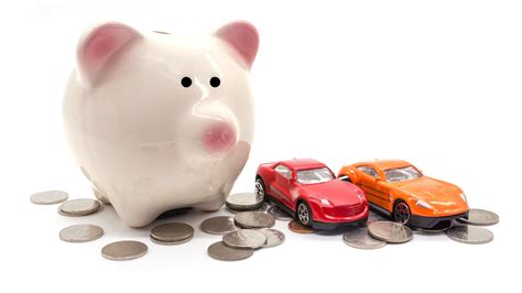 Your Guide to Auto Insurance Discounts and Savings - Hello Genius