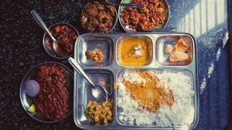 [I ate] Seer Fish Masala Fry, Prawn Ghee Roast, Marwai /Clam Sukka and ...