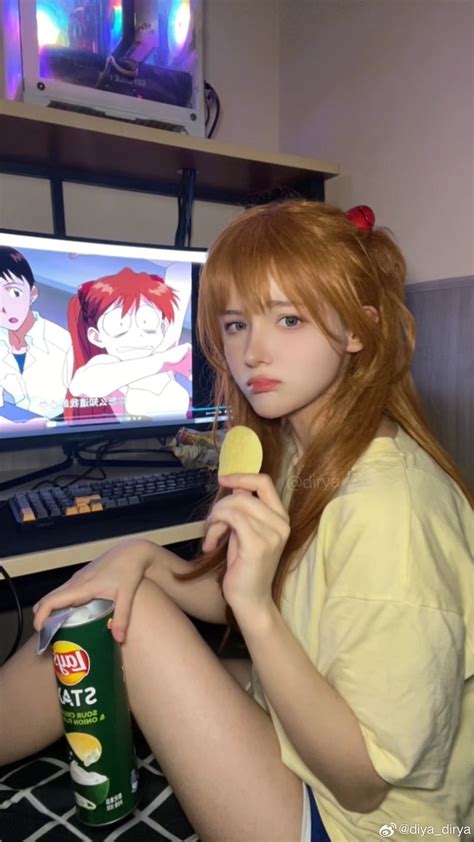 Asuka vibes brought to life! 🎀 Amazing cosplay by @diya_dirya on Weibo ...
