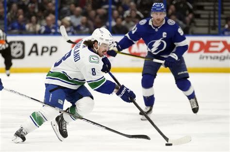 Stamkos Gets 499th Goal Lightning Beat Canucks 5 4 Thursday January