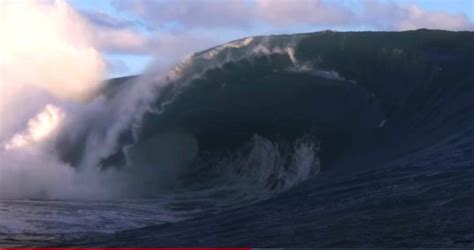 Top 5 Most Dangerous Waves In The Worldkoa Rothman Surf News Network