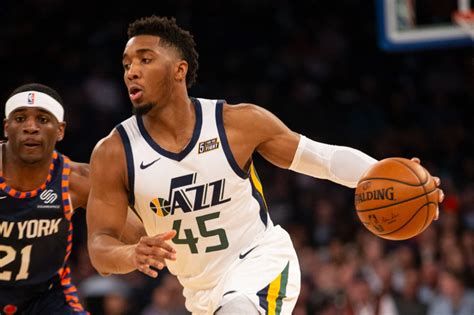 Donovan Mitchell gives back to Greenwich school with $12 million