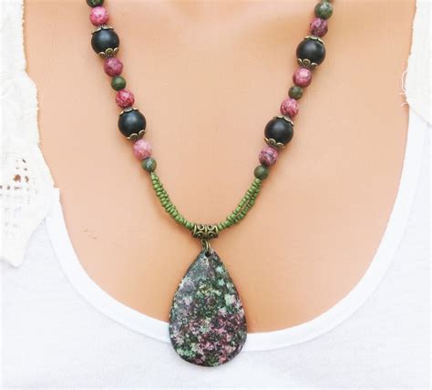 Gemstone Beaded Necklace Green And Raspberry Jasper