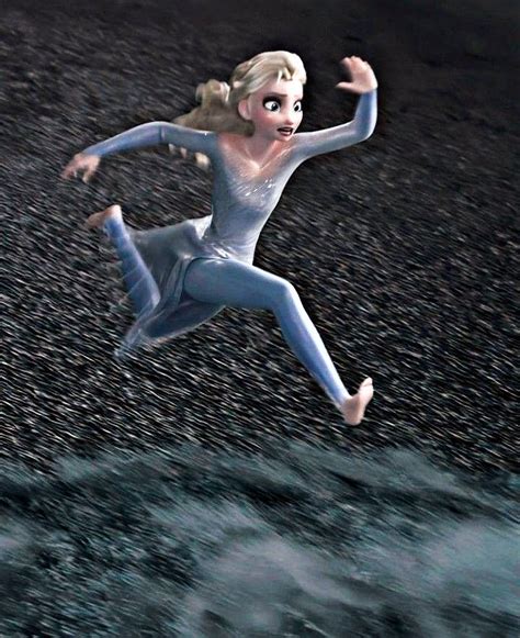 Frozen Elsa The Dark Sea Queens Of Arendelle Frozen 2