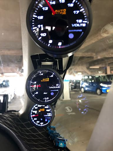 セレナの追加メーター何つけてる？・autogauge・360シリーズ・エアサスに関するカスタム事例｜車のカスタム情報はcartune