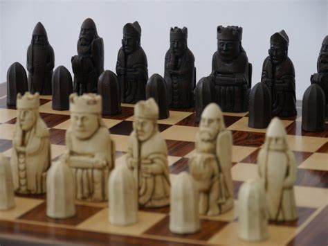 Berkeley Chess Isle Of Lewis Chess Set Ivory And Brown Chessbaron