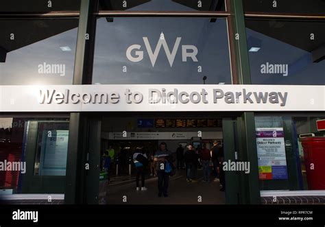 Didcot Parkway Station General View GV Stock Photo - Alamy