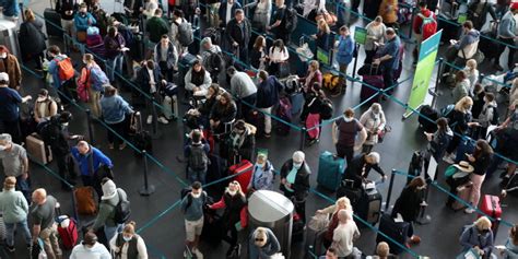 Long Queues Form Again Outside Dublin Airport