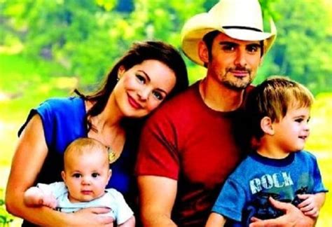 Brad Paisley 'Stalked' His Wife Kimberly Williams And Now Has 2 Kids ...