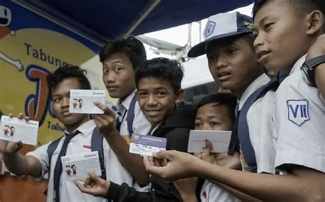 Cara Cek Penerima Bantuan Pip Kemdikbud Khusus Siswa Pemilik Nik Dan