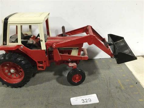 Ih 1586 Tractor With Loader Live And Online Auctions On