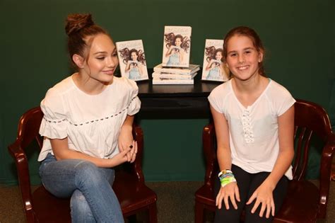 Maddie Ziegler - 'The Maddie Diaries' Book Signing at Barnes & Noble in ...