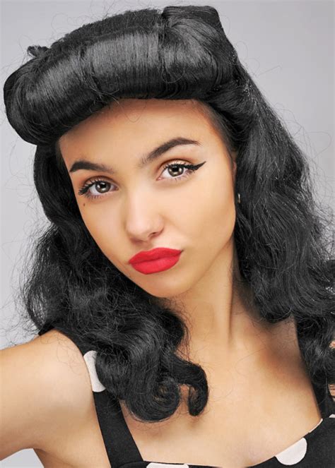 Ladies 1940s Black Burlesque Wig