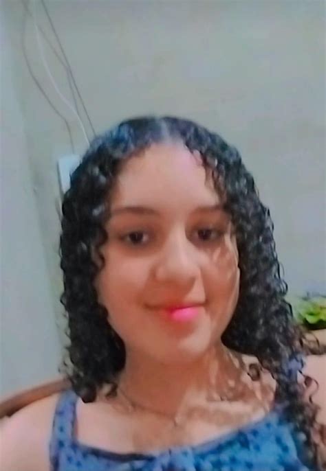 Fam Lia Procura Menina De Anos Que Saiu De Casa Para Encontrar Amiga