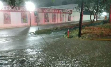 Lluvias Dejan Un Muerto E Inundaciones En Monterrey