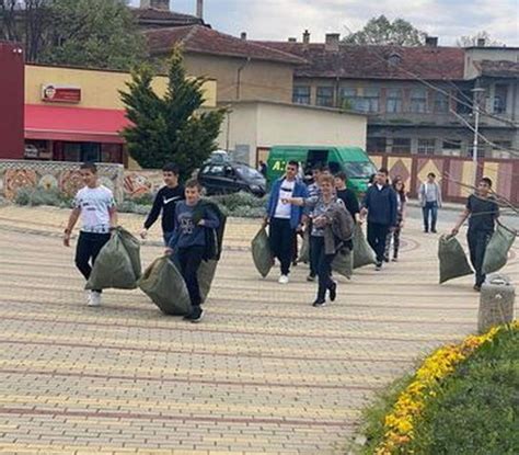 Почистиха и разкрасиха обществени зони в Смядово - ШУМ.БГ