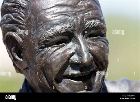 Bronze Statue Of Man Hi Res Stock Photography And Images Alamy