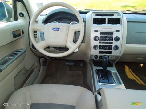 2008 Ford Escape Xlt V6 Camel Dashboard Photo 69528753