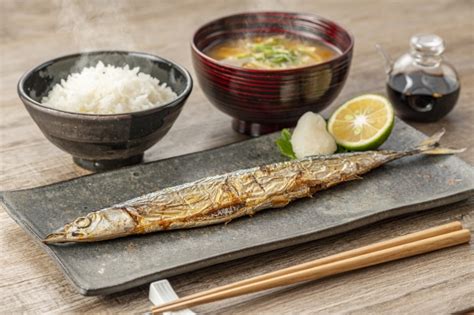 魚の食べ方で育ちがわかる綺麗に食べる工夫を紹介！子供のために正しい知識を身につけよう 海鮮の教科書 魚料理・海鮮物にこだわる人の魚通販