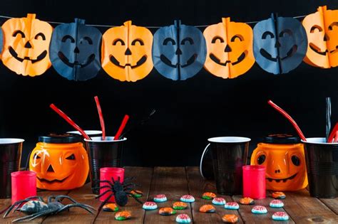 Free Photo | Halloween party decorations