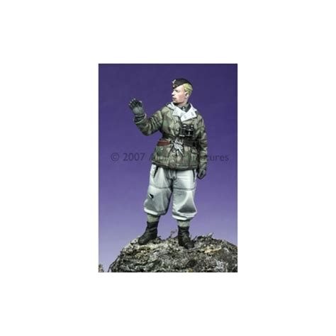 ALPINE MINIATURES 35037 Winter Panzer Crew SCALE 1 35