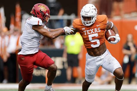 Nfl Combine Workouts Day Running Backs And Offensive Linemen