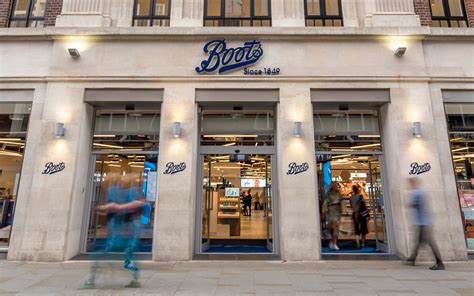 Boots Flagship Covent Garden Echochamber