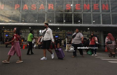 Pemudik tiba di Jakarta usai liburan Idulfitri Anadolu Ajansı