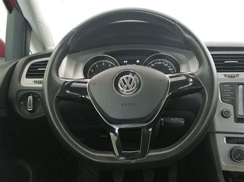 Volkswagen Golf Trendline Rojo