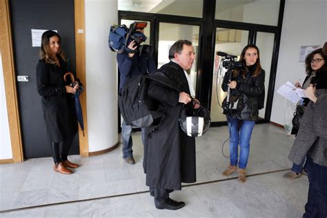 Photo Sarah La Soeur D Anissa Delarue Et Maitre Francis Szpiner