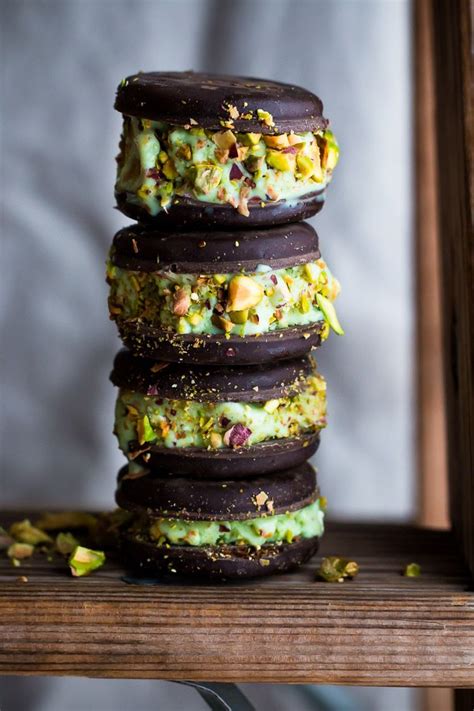 These Pistachio Ice Cream Sandwiches With Thin Mint Cookies Are The