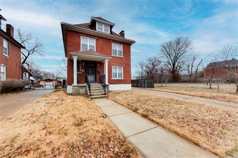 5701 Bartmer Ave St Louis Mo 63112 Mls 24003464 Redfin