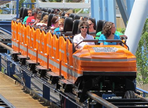 NewsPlusNotes: Hersheypark's SooperdooperLooper Feels the Love in 2012