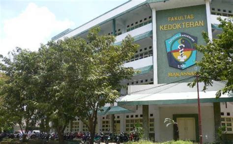 Universitas Terbaik Swasta Di Makassar Delinewstv