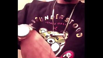 ESCUPIENDO EN SU POLLA Y CORRIDA XVIDEOS