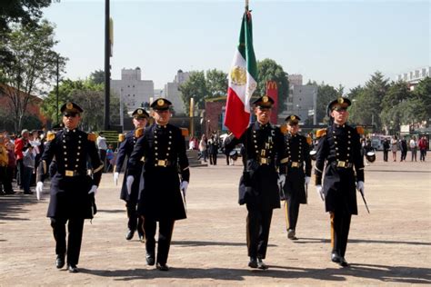 CELEBRAN EN BENITO JUÁREZ CEREMONIA CÍVICA DEL DÍA DE LA BANDERA NTCD