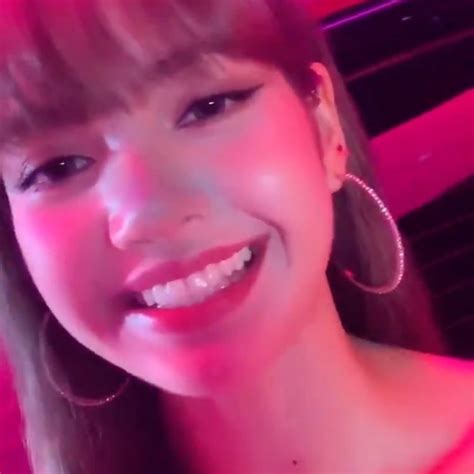 Lilifilmicon On Tumblr Lalisa Manoban Lisa Manoban Lisa Icons