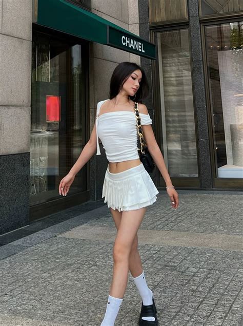Abbie Pleated Mini Skirt Mini Skirts Nyc Outfits Nyc Outfits Summer